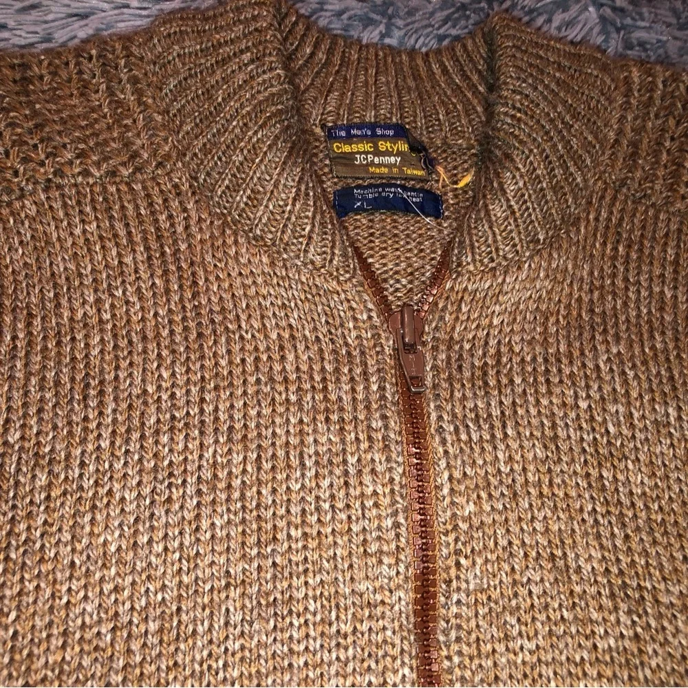 Vintage 70s-80s Chunky Cable Knit Full-Zip Brown Grandpa Sweater (w-pockets)